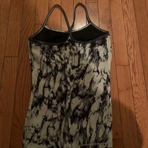 Lulu lemon tank top size 6